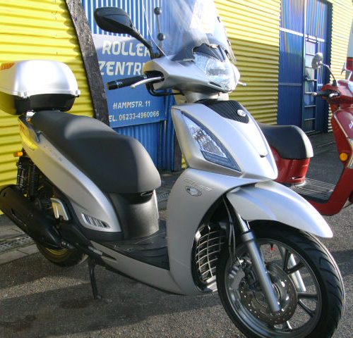 People GT 125 Silbermatt Nur 6.959km Ez.04.2017 Neue Batterie & Öl