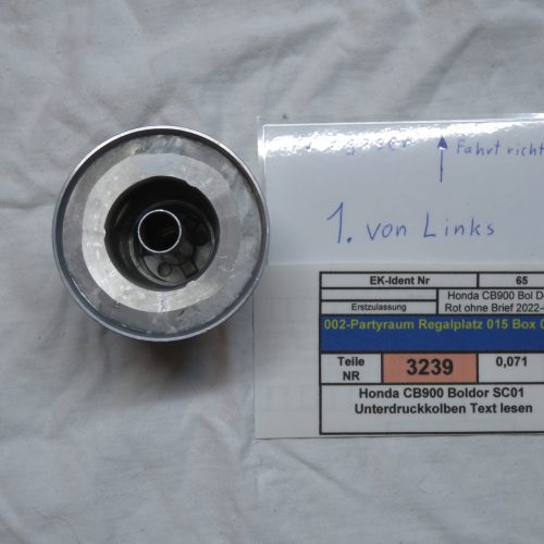 Honda CB900 Boldor SC01 Unterdruckkolben Text lesen Kennung 3239 VHB