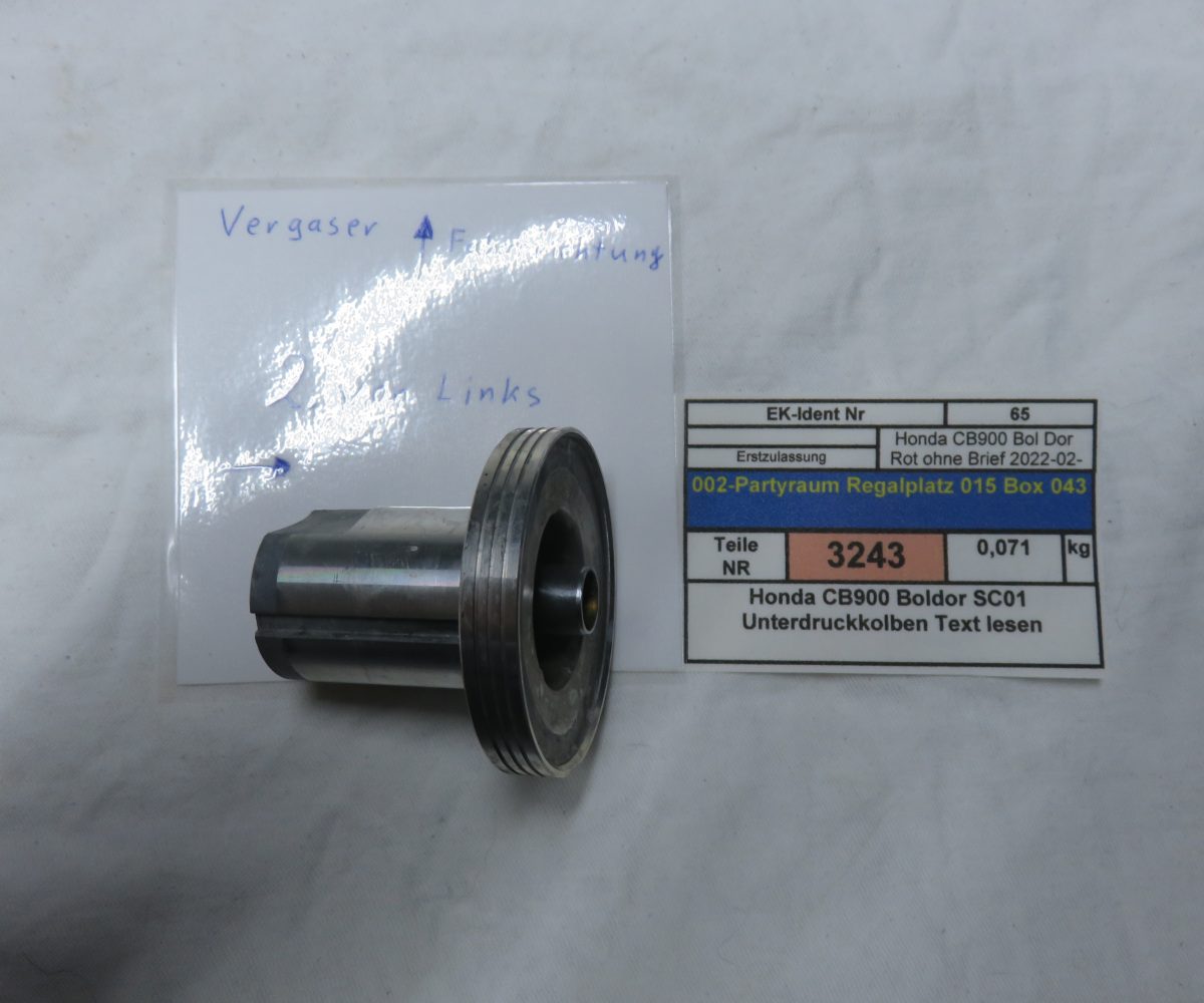 Honda CB900 Boldor SC01 Unterdruckkolben Text lesen Kennung 3243 VHB