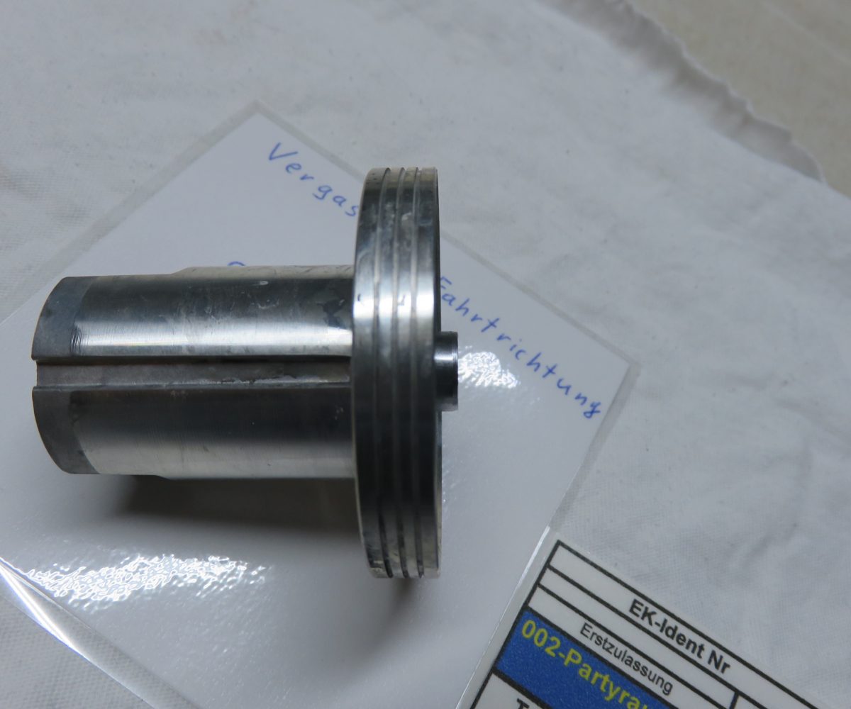 Honda CB900 Boldor SC01 Unterdruckkolben Text lesen Kennung 3243 VHB