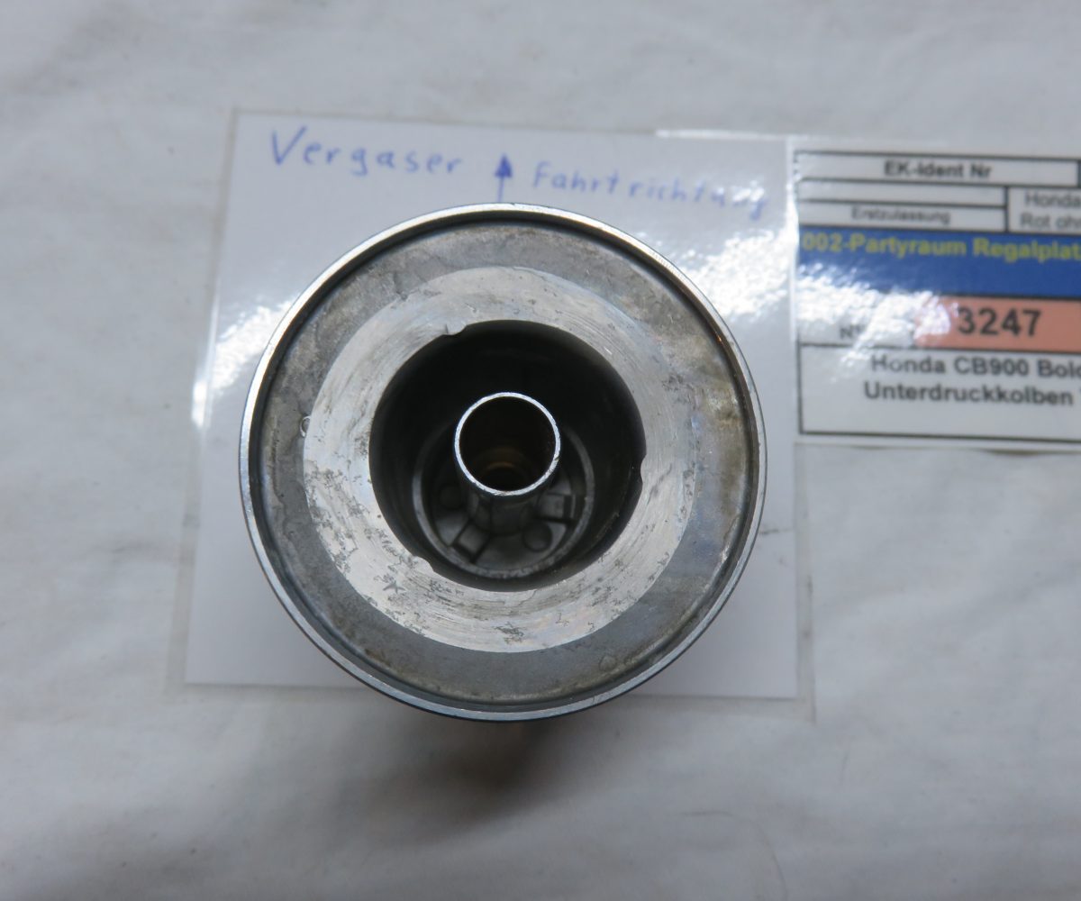 Honda CB900 Boldor SC01 Unterdruckkolben Text lesen Kennung 3247 VHB