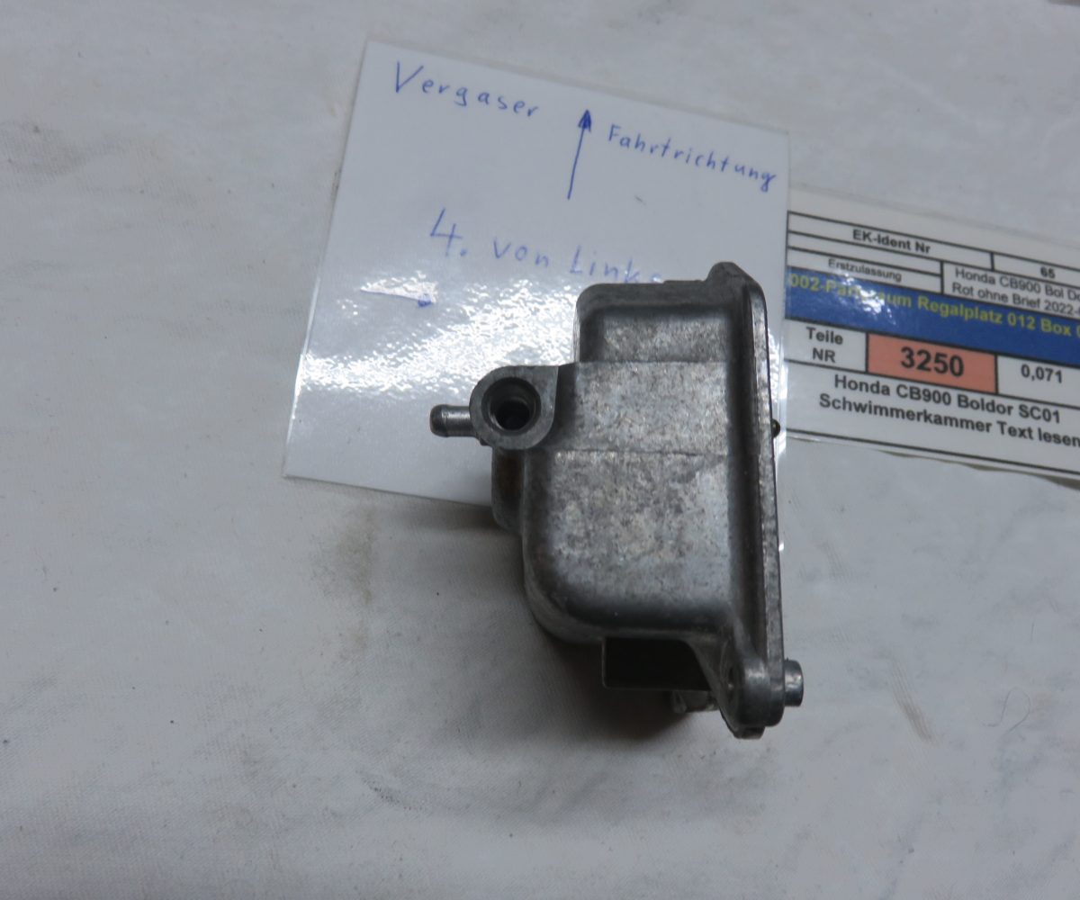 Honda CB900 Boldor SC01 Schwimmerkammer Text lesen Kennung 3250 VHB