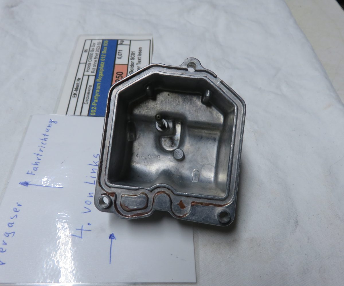 Honda CB900 Boldor SC01 Schwimmerkammer Text lesen Kennung 3250 VHB