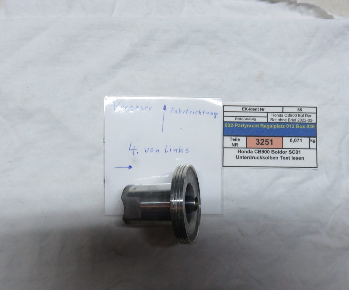 Honda CB900 Boldor SC01 Unterdruckkolben Text lesen Kennung 3251 VHB