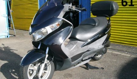 01_Suzuki-Burgman-125-schwarz-30.01.25-01