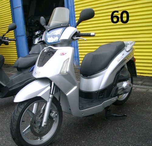 Kymco People S 125 Nur 15.708km Ez.01.2009 Tüv Neu ab Kauf