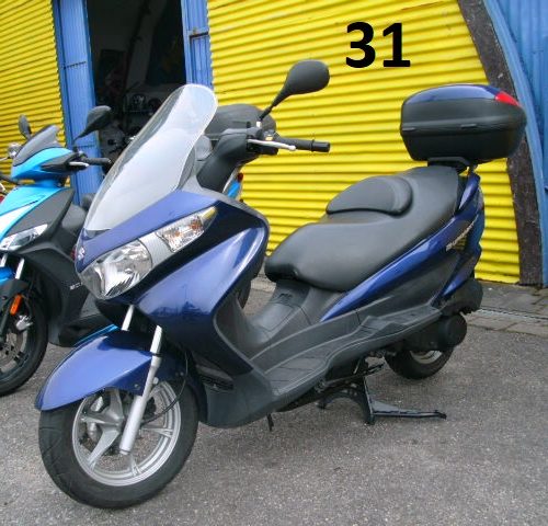 Suzuki Burgman UH 125 Frische Große Inspektion Nur 12.570km EZ. 11.2008 Tüv 02.2027