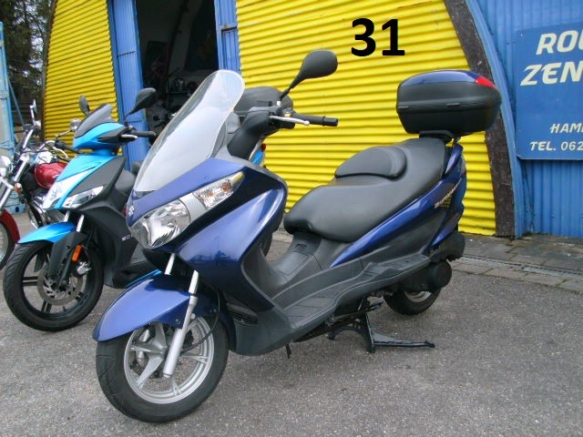 Suzuki Burgman UH 125 Frische Große Inspektion Nur 12.570km EZ. 11.2008 Tüv 02.2027