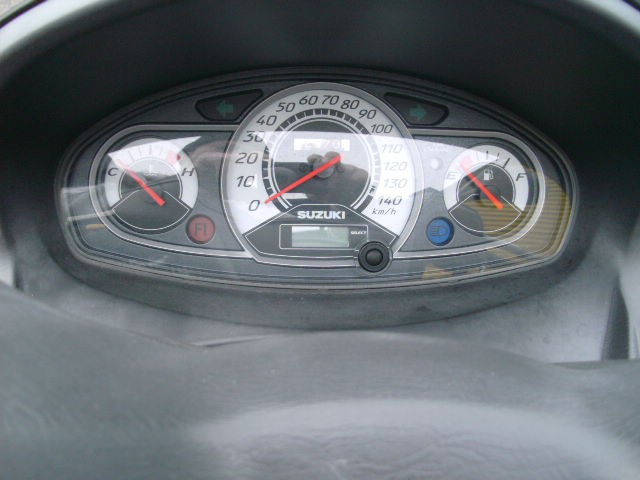 Suzuki Burgman UH 125 Frische Große Inspektion Nur 12.570km EZ. 11.2008 Tüv 02.2027