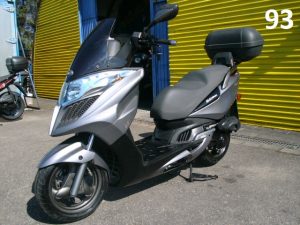 01_Kymco-G-Dink-50-silbergrau-27.03.25-01