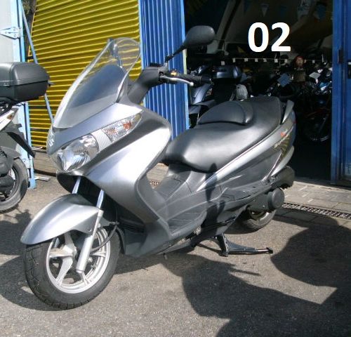 Suzuki Burgman 125 Scheckheft gepflegt bei Suzuki Frische Wartung 15.311km
