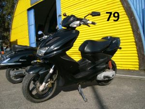 01_Yamaha-Aerox-50-schwarz-05.3.25-01