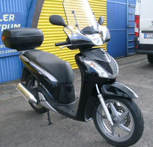 Honda Sh 125 i Großes Windschild & Topcase 21.369km Ez. 05.2010 Tüv 08.2026 Frische Wartung
