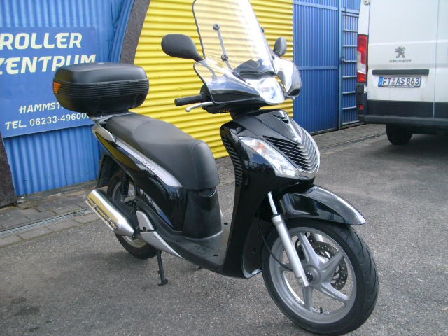 Honda Sh 125 i Großes Windschild & Topcase 21.369km Ez. 05.2010 Tüv 08.2026 Frische Wartung