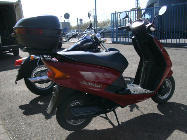 Honda Lead 100 4T mit 14.250km Ez. 07.2003 Tüv Neu ab Kauf & Frische Wartung
