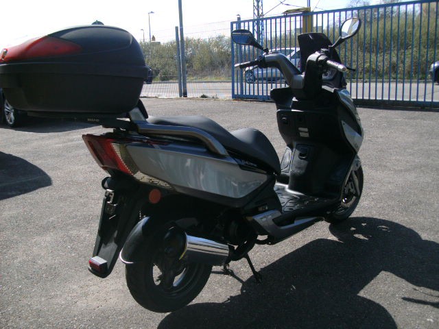 Kymco New Grand Dink 50 Gdink Nur 3.052km Ez. 12.2015 Großes Topcase