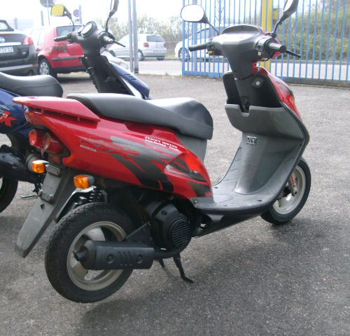 Honda SFX 50 2T 15.334km Ez. 05.1997 Neuer Auspuff