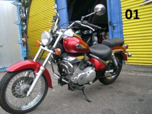 11_Suzuki-Intruder-125-rot-24.02.25-01