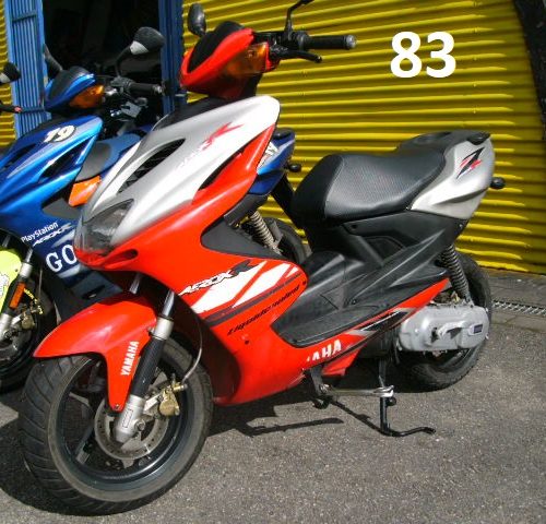 Yamaha aerox 50 2T Frische Große Wartung hat 11.611km EZ.09.2009