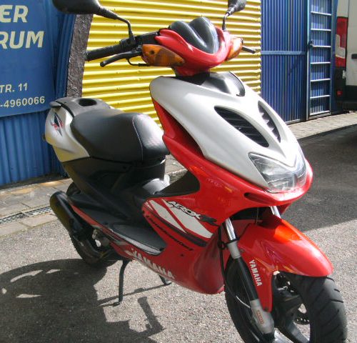 Yamaha aerox 50 2T Frische Große Wartung hat 11.611km EZ.09.2009