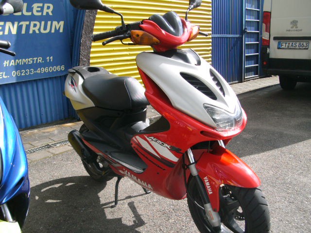 Yamaha aerox 50 2T Frische Große Wartung hat 11.611km EZ.09.2009