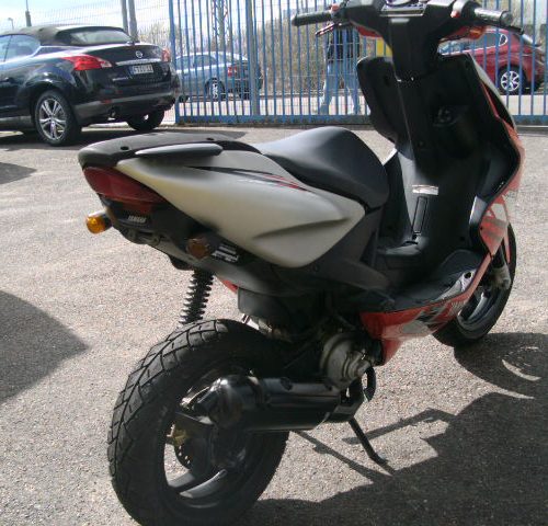 Yamaha aerox 50 2T Frische Große Wartung hat 11.611km EZ.09.2009