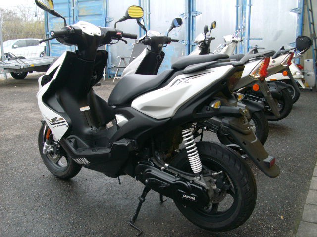 Yamaha Aerox 4 50 2T TOP ZUSTAND 7.841km Ez. 03.2017