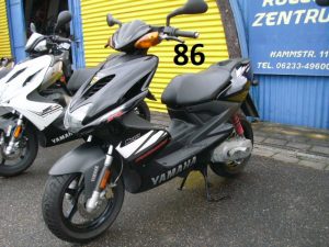32_Yamaha-Arerox-50-schwarz-12.03.25-01