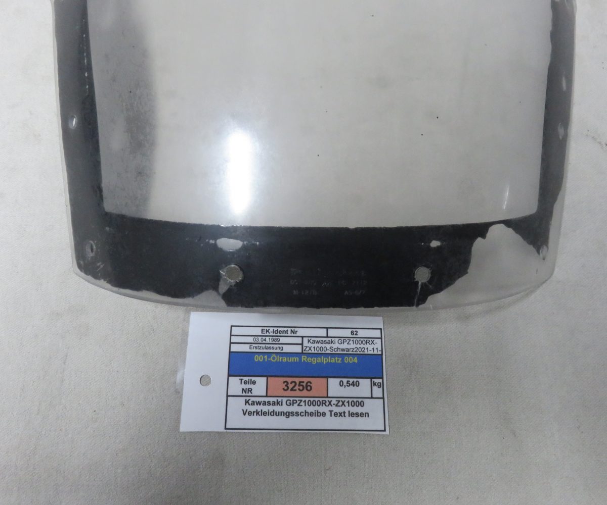 Kawasaki GPZ1000RX-ZX1000 Verkleidungsscheibe Text lesen Kennung 3256 Preis VHB