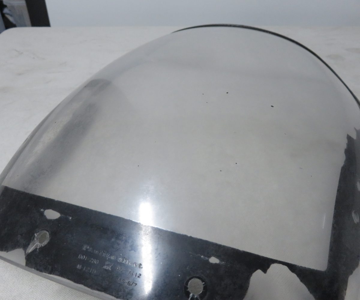 Kawasaki GPZ1000RX-ZX1000 Verkleidungsscheibe Text lesen Kennung 3256 Preis VHB