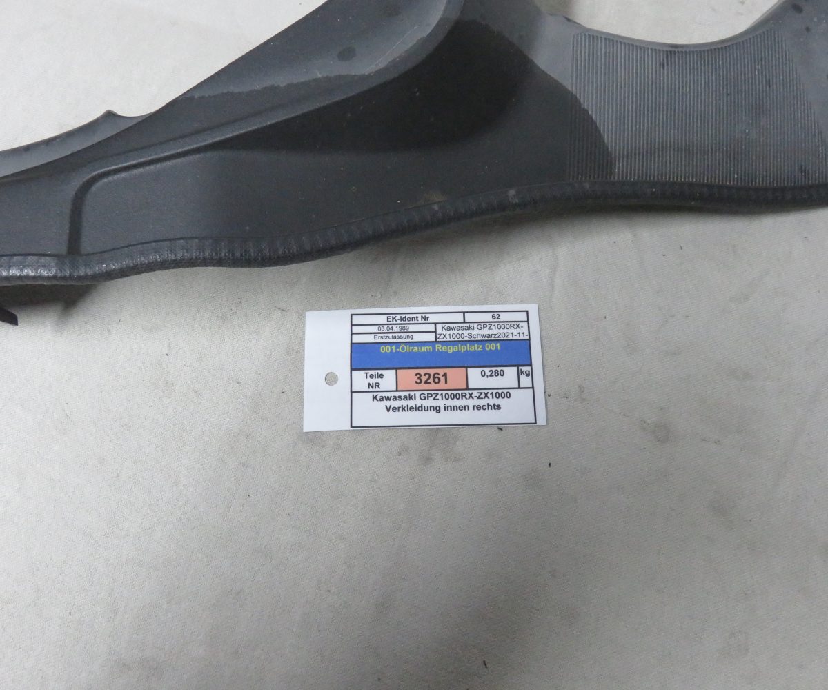 Kawasaki GPZ1000RX-ZX1000 Verkleidung innen rechts Kennung 3261 Preis VHB