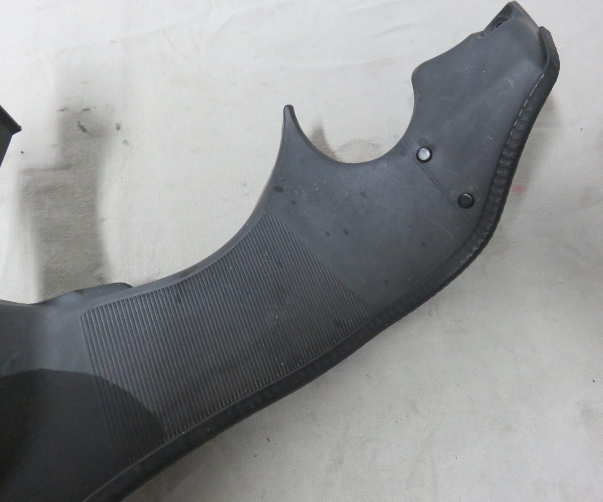 Kawasaki GPZ1000RX-ZX1000 Verkleidung innen rechts Kennung 3261 Preis VHB