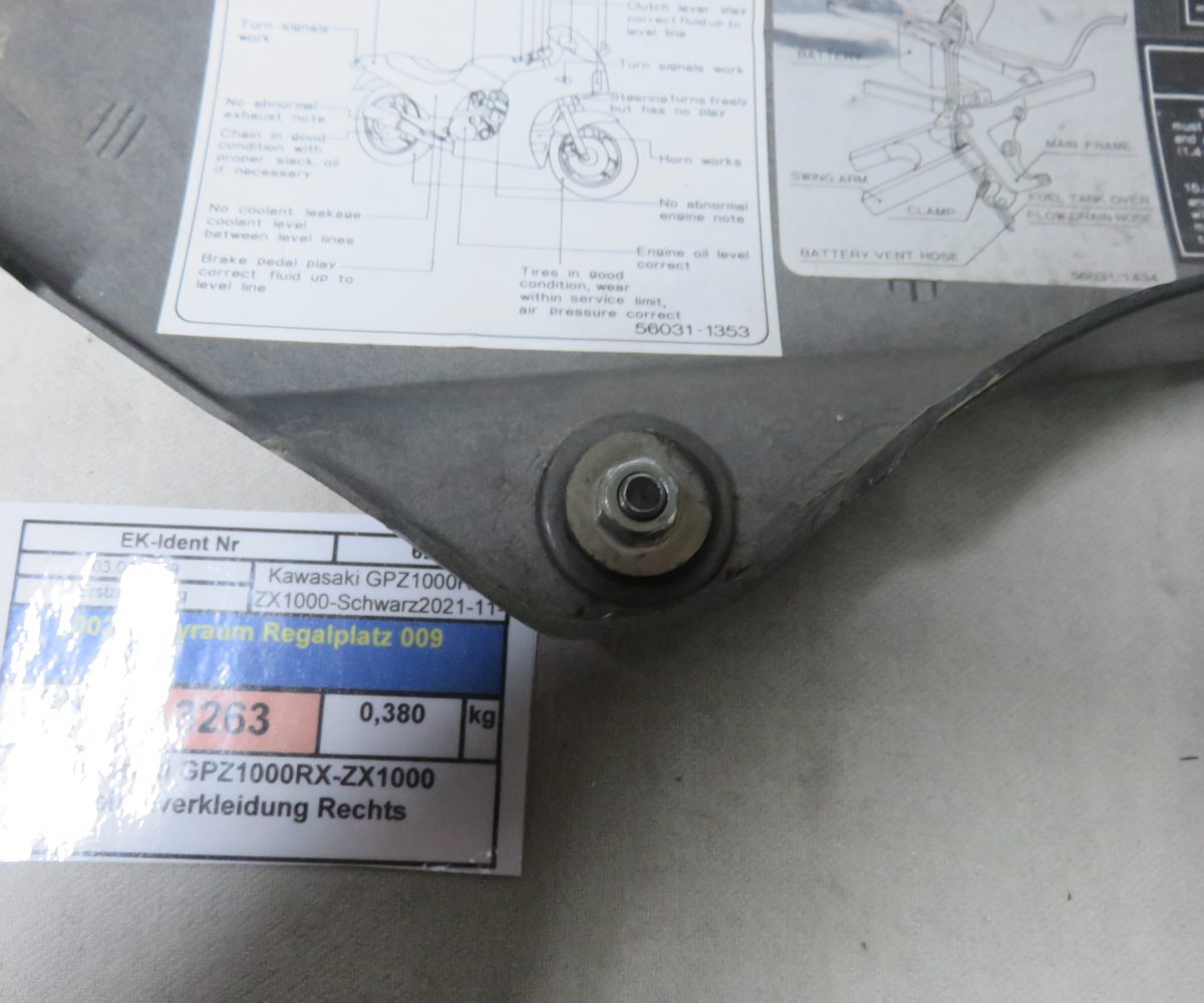 Kawasaki GPZ1000RX-ZX1000 Seitenverkleidung Rechts Kennung 3263 Preis VHB