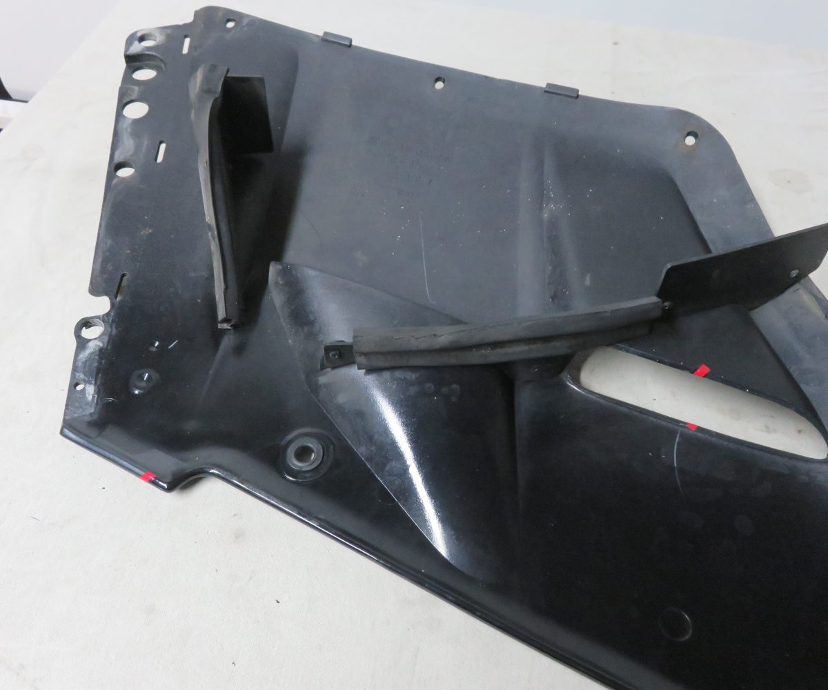 Kawasaki GPZ1000RX-ZX1000 Seitenverkleidung Li Kennung 3268 Preis VHB