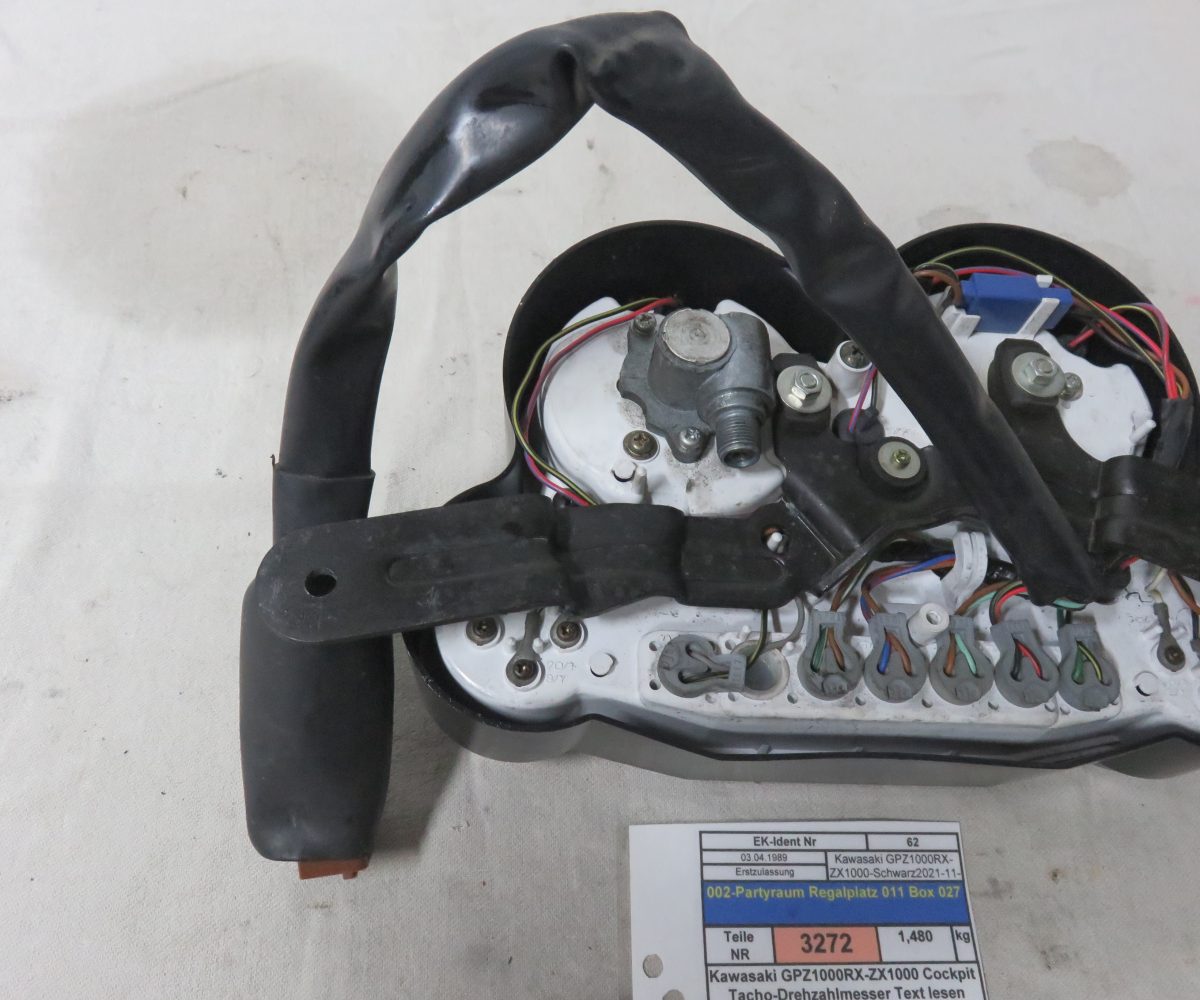 Kawasaki GPZ1000RX-ZX1000 Cockpit Tacho-Drehzahlmesser Text lesen Kennung 3272 Preis VHB