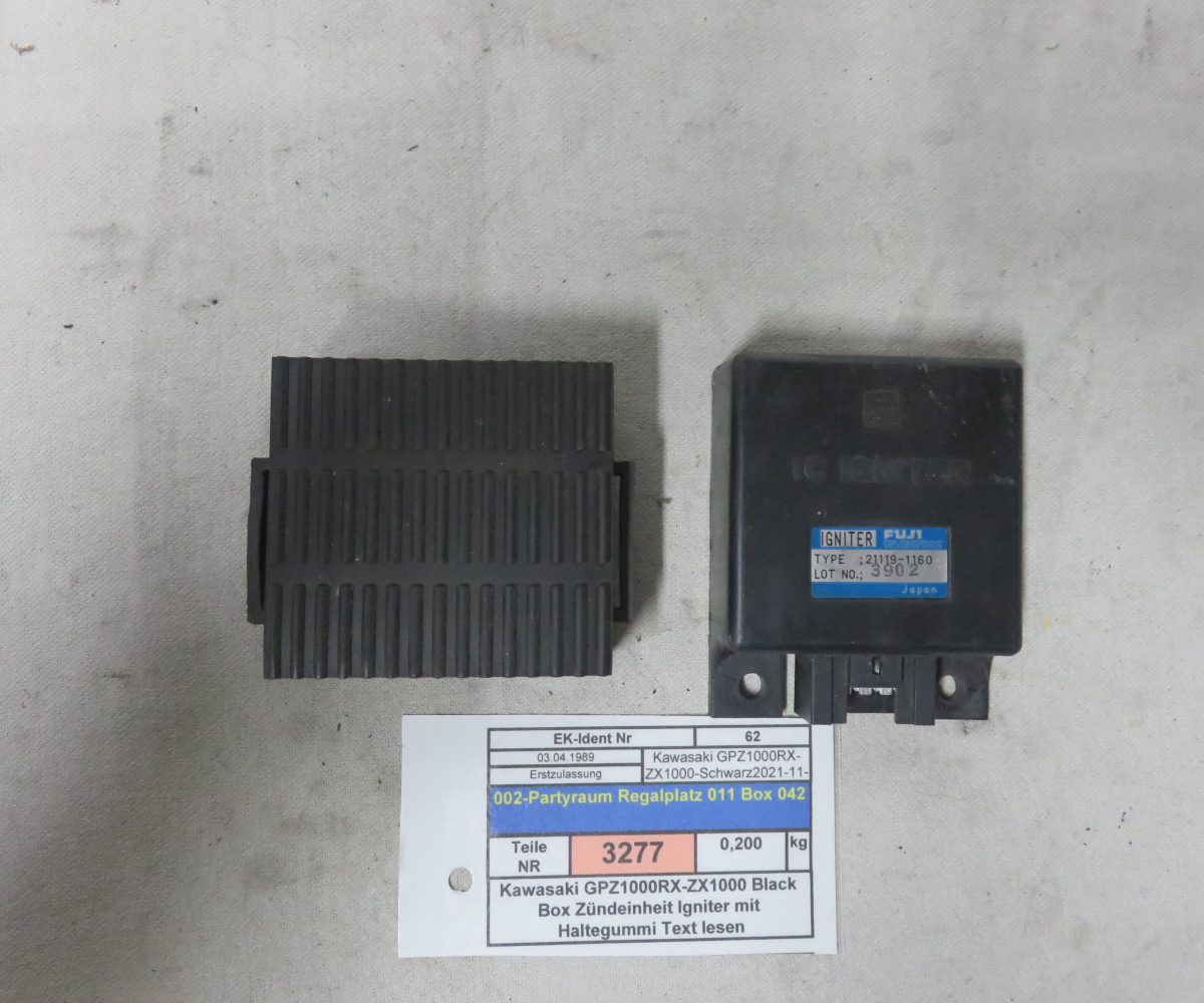 Kawasaki GPZ1000RX-ZX1000 Black Box Zündeinheit Igniter mit Haltegummi Text lesen Kennung 3277 Preis VHB