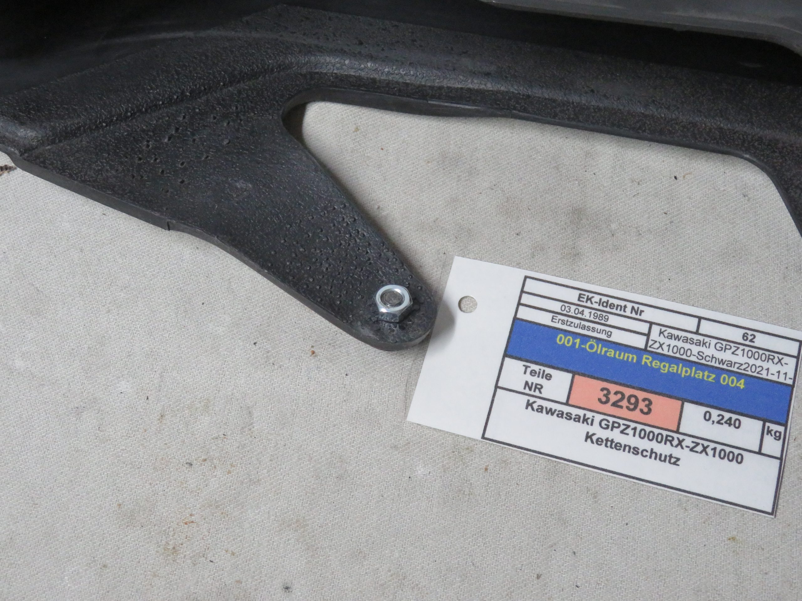 Kawasaki GPZ1000RX-ZX1000 Kettenschutz Kennung 3293