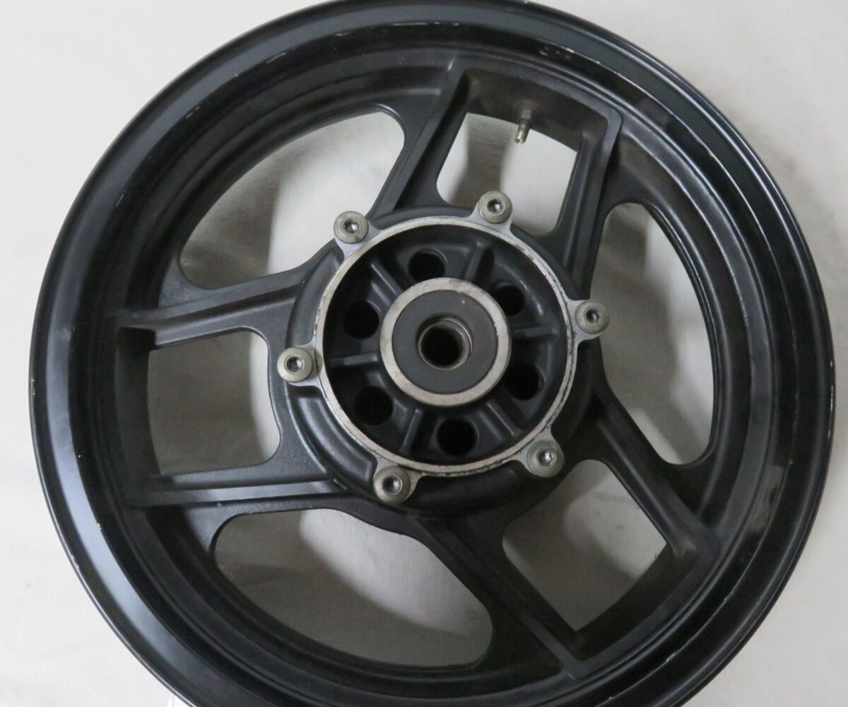 Kawasaki GPZ1000RX-ZX1000 Hinterradfelge mit Bremsscheibenschrauben Kennung 3353 Preis VHB