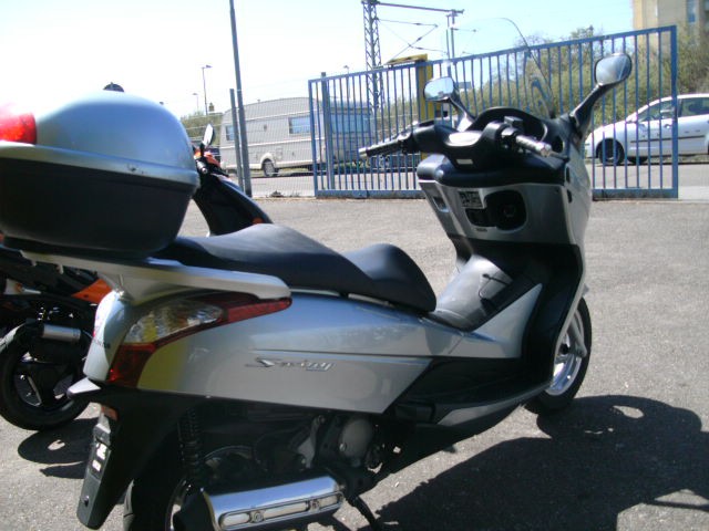 Honda Swing 125 ABS WIE NEU Nur 11.600km Keine Kratzer Scheckheft gepflegt