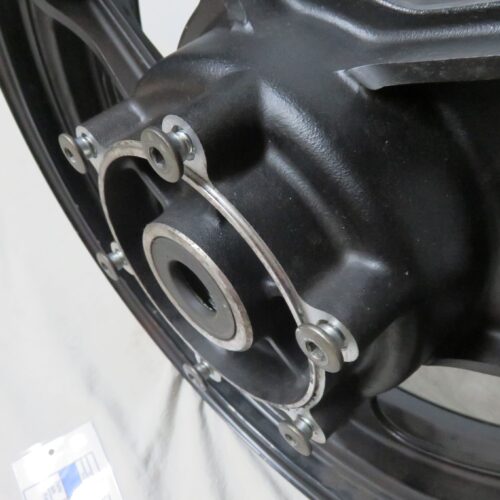 Kawasaki GPZ1000RX-ZX1000 Hinterradfelge mit Bremsscheibenschrauben Kennung 3353 Preis VHB