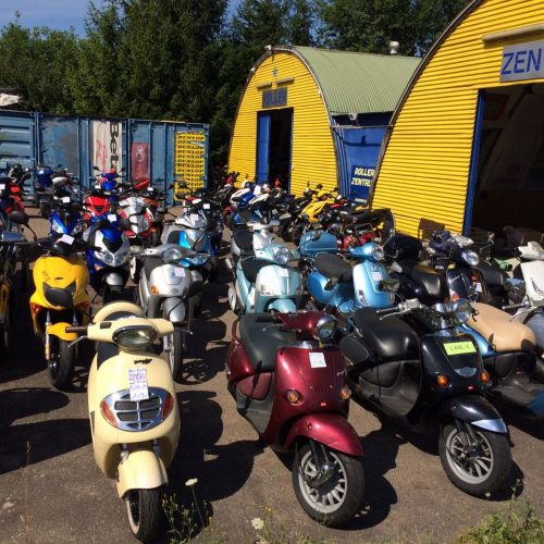 Honda Swing 125 ABS WIE NEU Nur 11.600km Keine Kratzer Scheckheft gepflegt