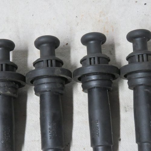 Kawasaki GPZ1000RX-ZX1000 Zündkerzensstecker nur Setverkauf Kennung 3302 Preis VHB