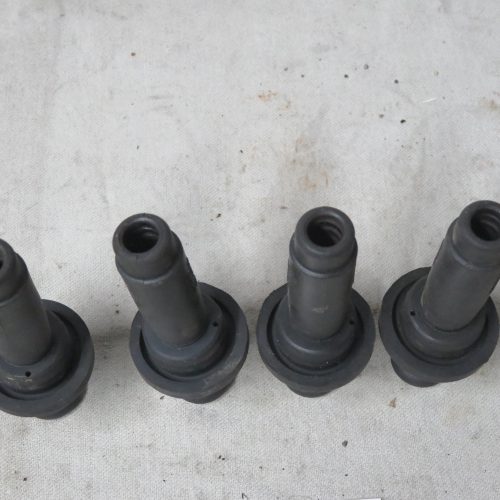 Kawasaki GPZ1000RX-ZX1000 Zündkerzensstecker nur Setverkauf Kennung 3302 Preis VHB