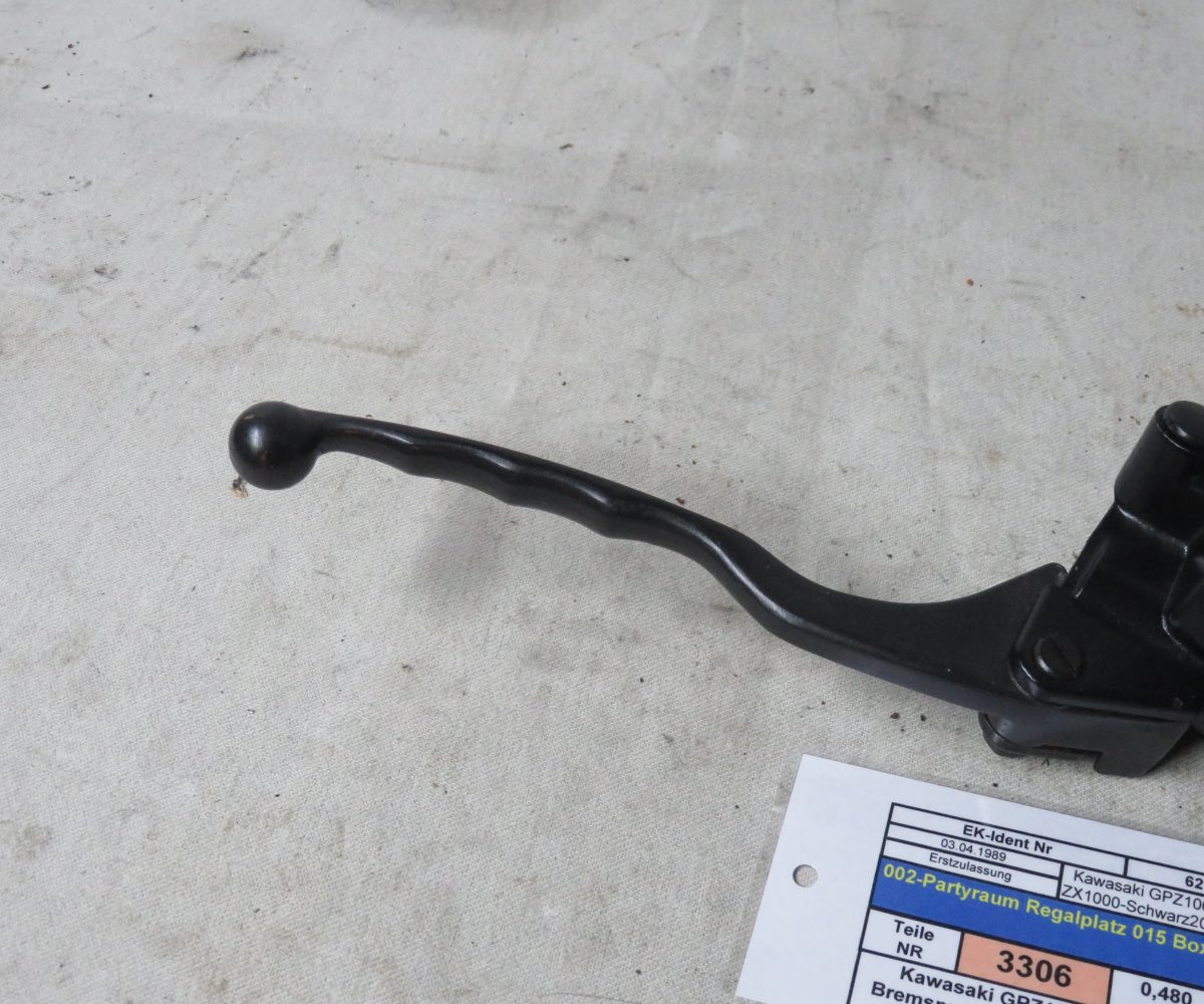 Kawasaki GPZ1000RX-ZX1000 Bremspumpe Vorderradbremse mit Hebel Kennung 3306 Preis VHB