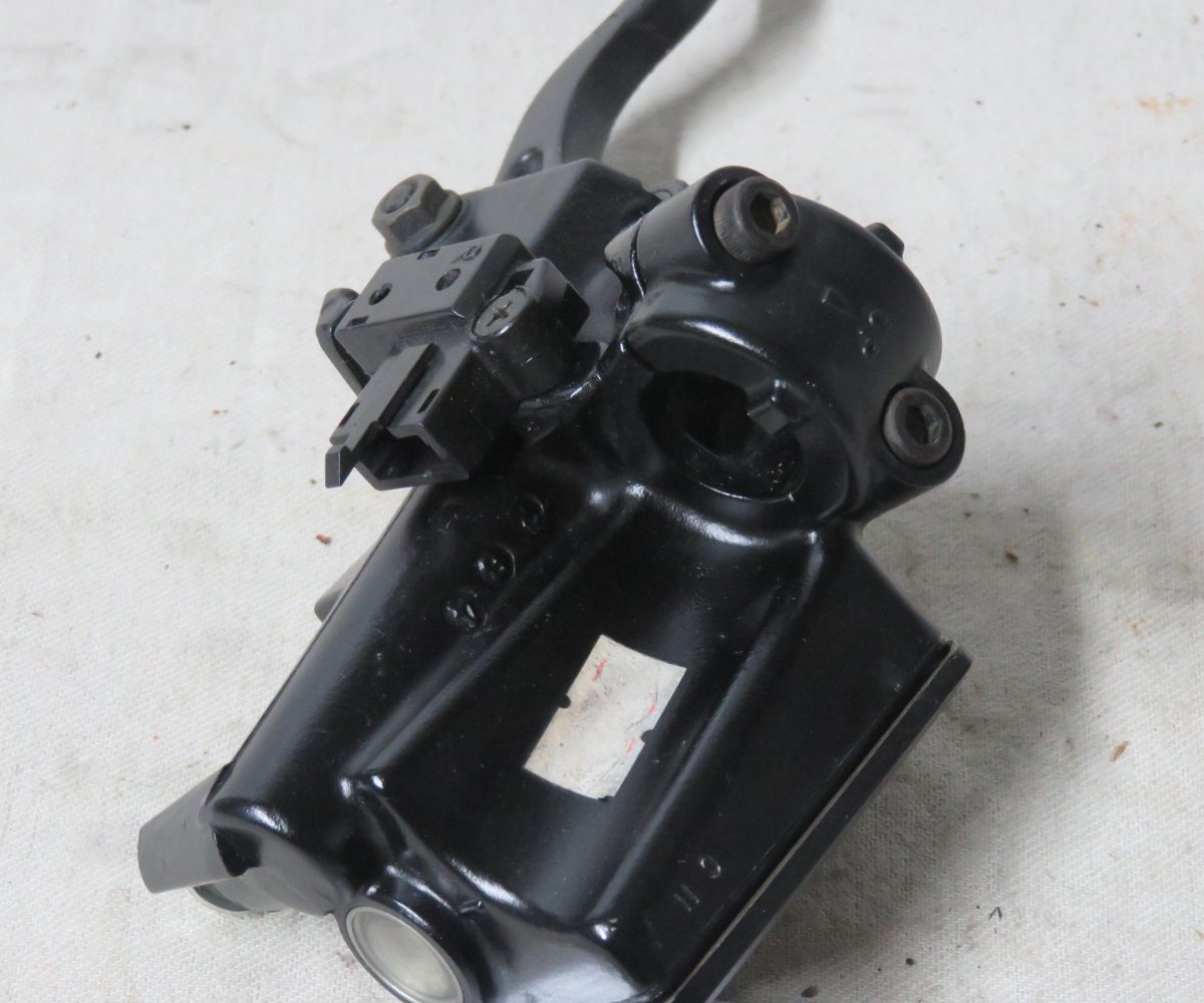 Kawasaki GPZ1000RX-ZX1000 Kupplungspumpe mit Hebel und Schalter Kennung 3307 Preis VHB