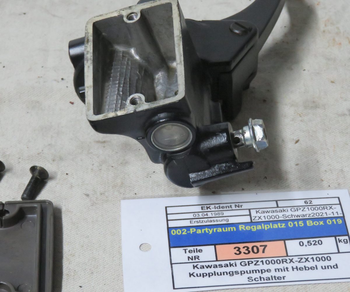 Kawasaki GPZ1000RX-ZX1000 Kupplungspumpe mit Hebel und Schalter Kennung 3307 Preis VHB