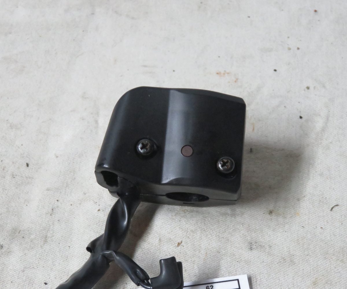 Kawasaki GPZ1000RX-ZX1000 Lenkergriffeinheit Schaltereinheit Rechts Kennung 3309 Preis VHB