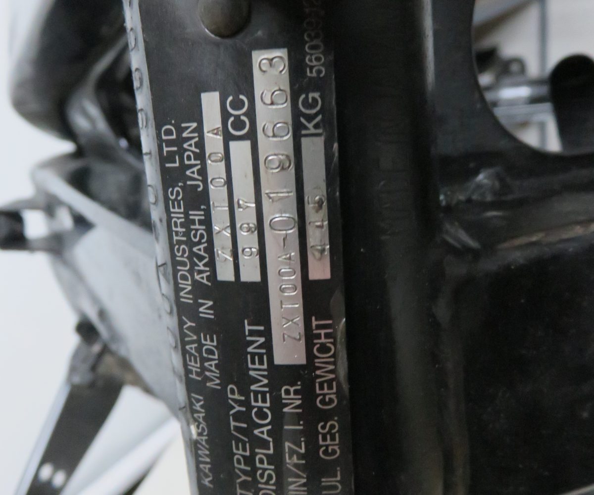 Kawasaki GPZ1000RX-ZX1000 Rahmen mit Brief BITTE TEXT lesen Kennung 3344 Preis VHB