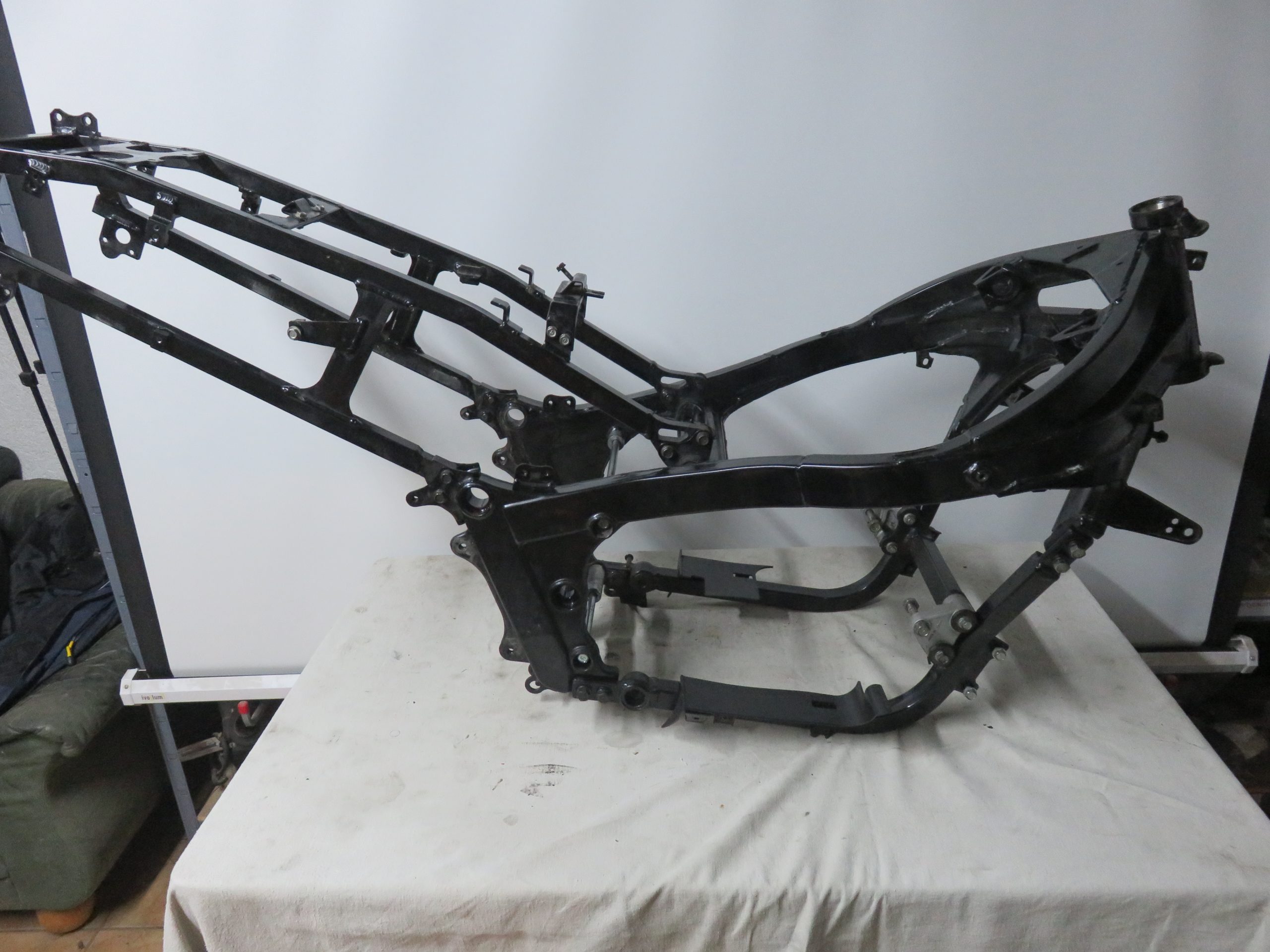 Kawasaki GPZ1000RX-ZX1000 Rahmen mit Brief BITTE TEXT lesen Kennung 3344 Preis VHB