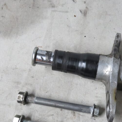 Kawasaki GPZ1000RX-ZX1000 Federbeinumlenkung mit Schrauben Kennung 3349 Preis VHB